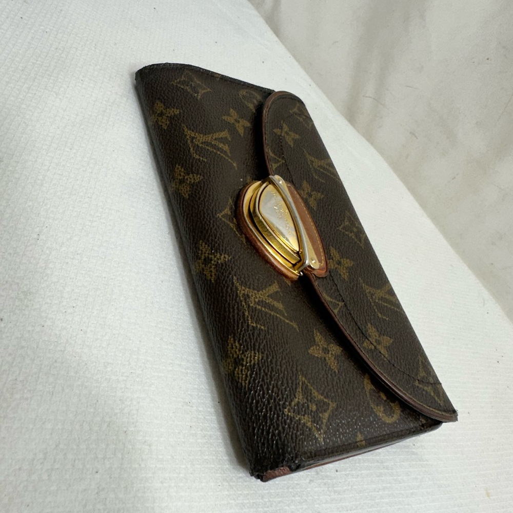 Louis Vuitton Wallet - Picture 3 of 10